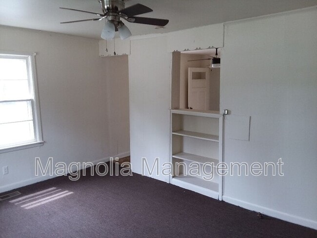 Photo - 922 E Andrews Ave