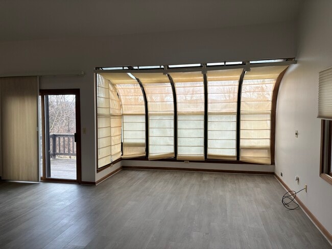 Building Photo - 8 Acapulco Princess