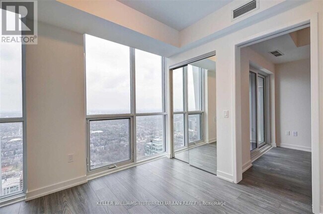 Photo - 1 Yorkville Ave Unité 4506