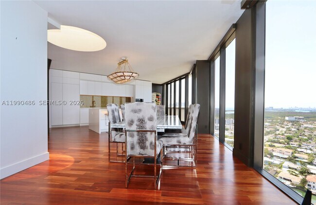 Photo - 1000 E Island Blvd Unit PH2