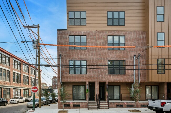 Photo - 1653 N 6th St Unit A201