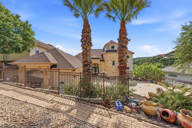 Building Photo - 14121 Farm to Market Rd 2769