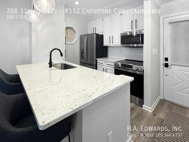 Photo - 708 11th St Unidad #112 Capstone Condominiums