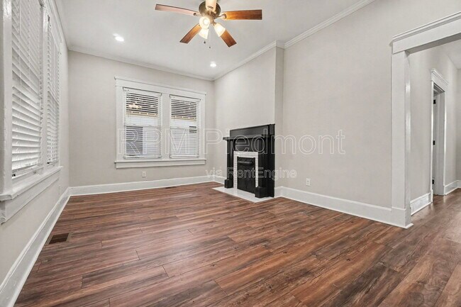 Photo - 706 Catherine St SW