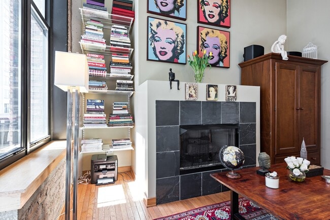 Photo - 333 W Hubbard St Unidad 520