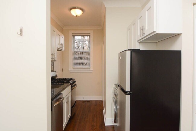 Photo - 646.5 W Roscoe St Unit N2