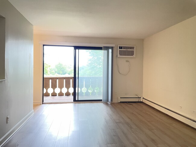 Photo - 4 Parkside Ct