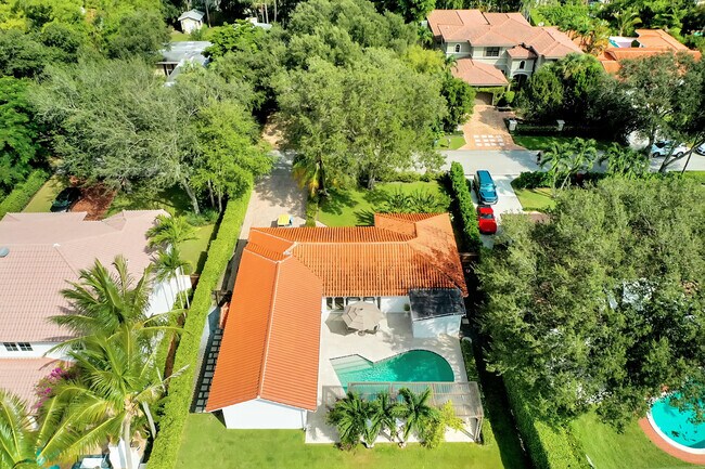 Photo - 724 NW 4th St Casa