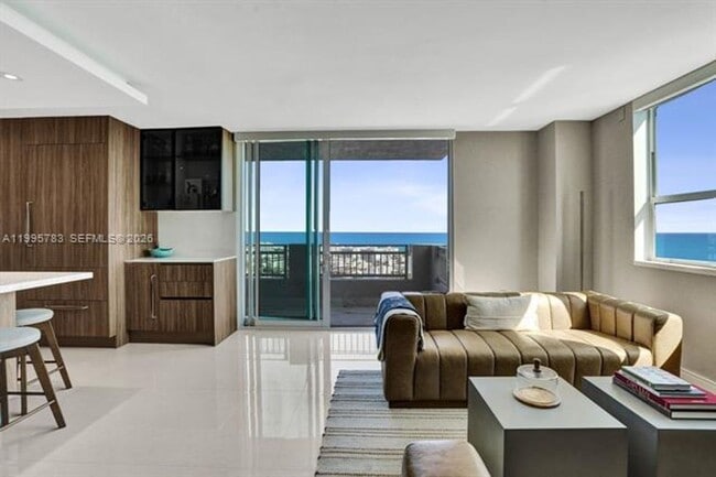 Photo - 90 Alton Rd Unidad 90 Alton Rd # 2701