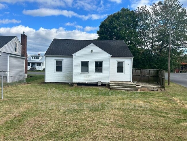 Photo - 501 Sherwood Ave