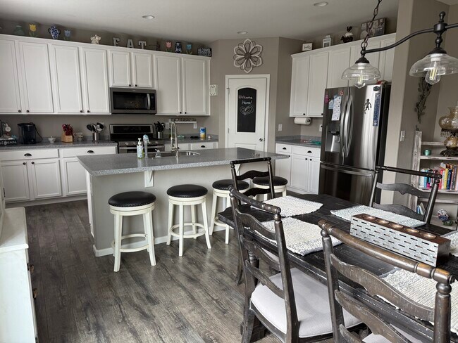 Cocina - 3135 Hawthorne Ln