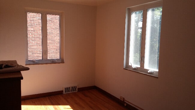 Photo - 6318 Glenview Pl