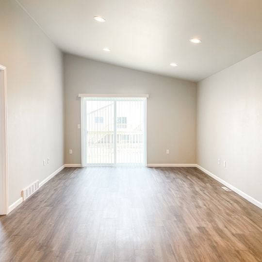 Photo - 7268 30th St S