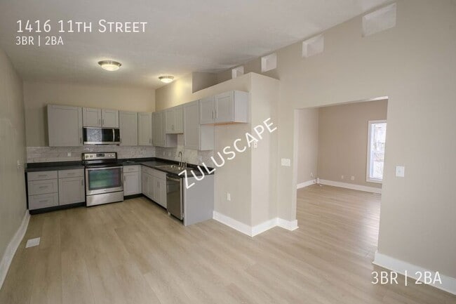 Photo - 1416 W 11th St