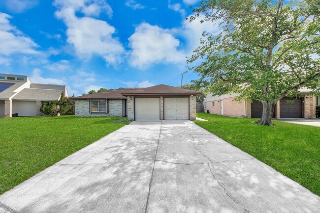Photo - 1911 Hammerwood Dr