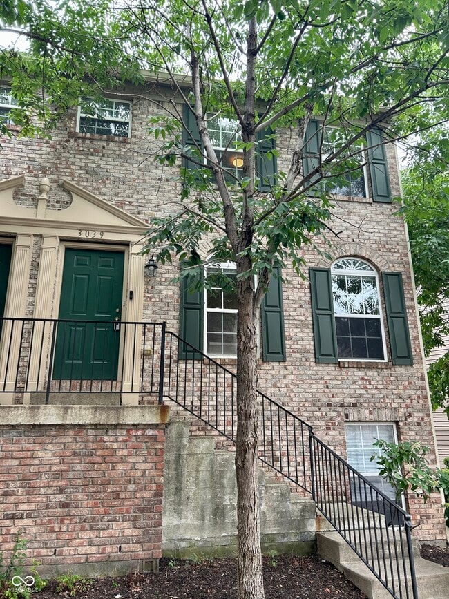 Photo - 3039 Armory Dr
