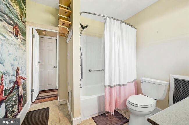Photo - 3220 Jasper St