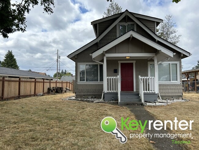Building Photo - Gorgeous Craftsman 3 Bed 2 Bath Tacoma House