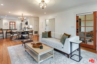 Photo - 1462 Mentone Ave