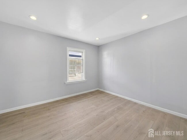 Photo - 125 Lowell St Unit 2