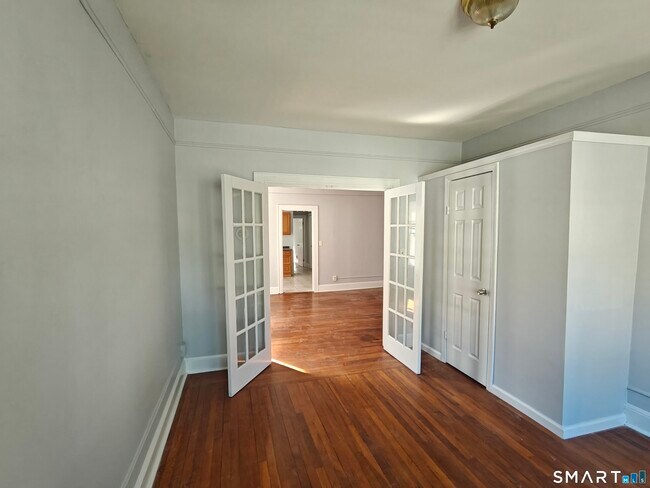 98 Anthony St Unit 1L