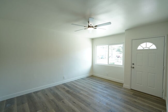 Photo - 3447-3449 Dwight Ave Unit 3447