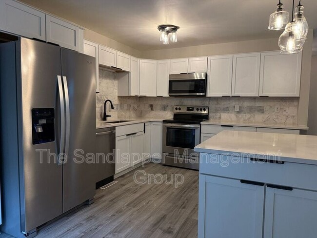Photo - 125 Sawmill Dr