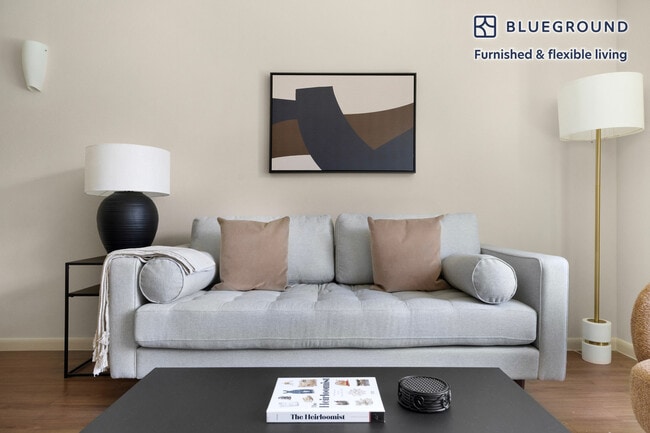 Photo - 3100 Esperanza Crossing Unidad FL2-ID350