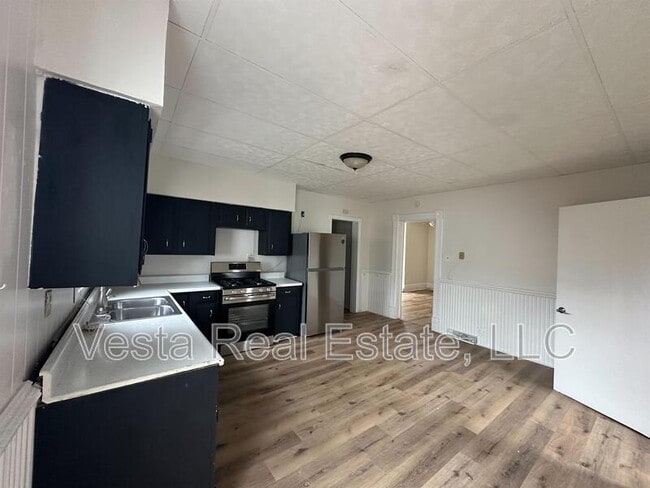 Photo - 1211 W Market St