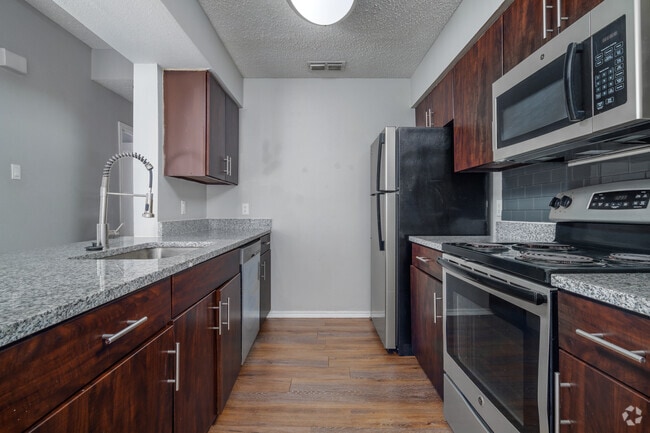 Building Photo - Summer House Apartment Homes