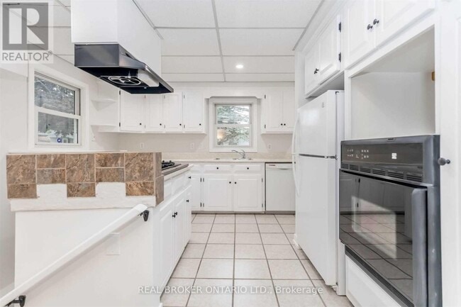 Photo - 156 Clapperton St