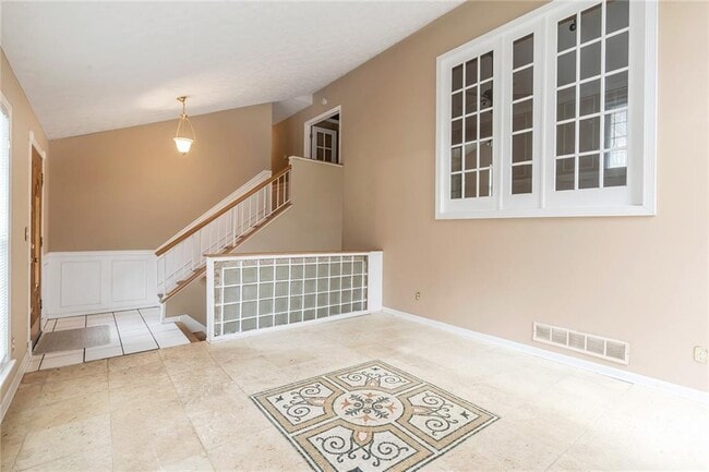 Photo - 131 Arrowood Ln