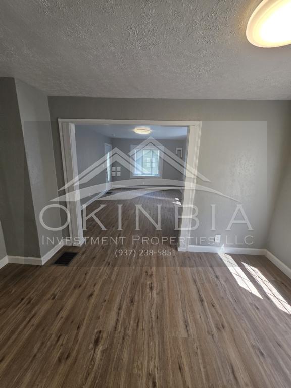Photo - 1425 Canfield Ave