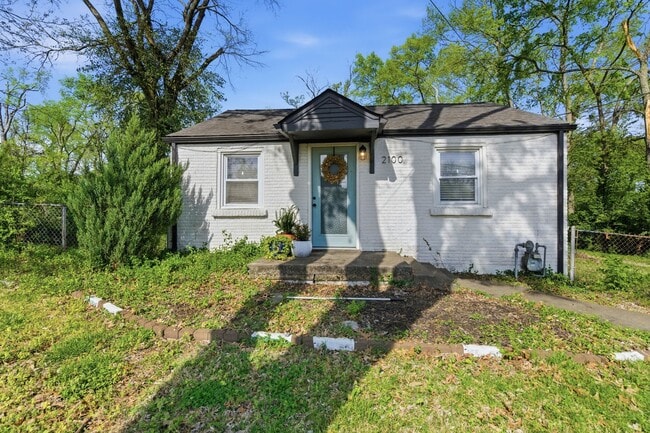 Building Photo - 2100 Jones Cir