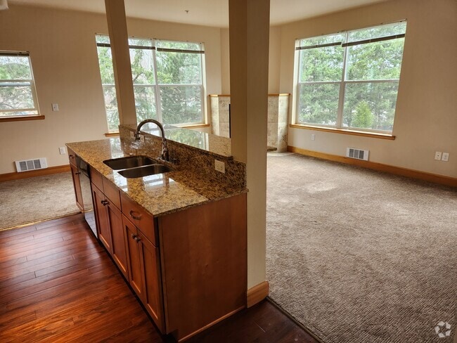 Building Photo - 263 W Bakerview Rd Unit 307 Rental