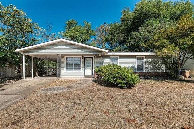 Building Photo - 4906 Gladeview Dr