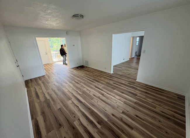 Photo - Cute Lehi rambler with tons of yard space ...