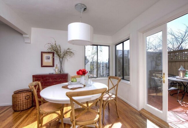 Photo - Lovely Spacious 3bd/2ba in Flats of Sycamo...