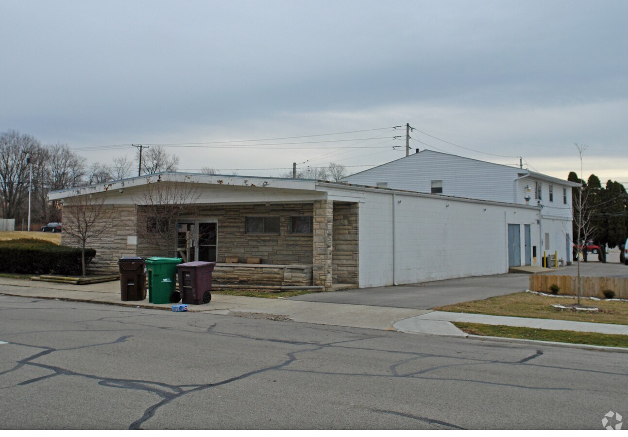 Photo - 335 E Market St