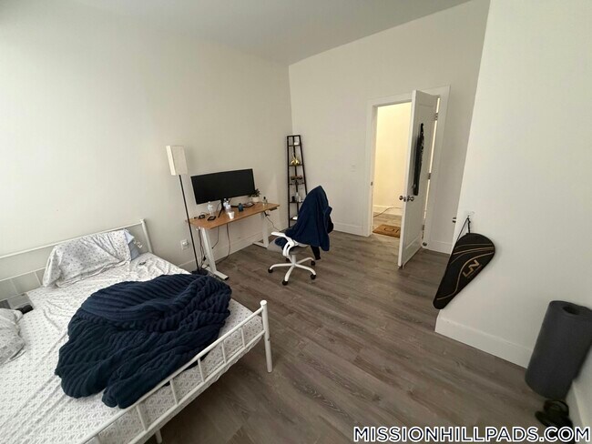 Photo - 301-305 Dudley St. Unit 2