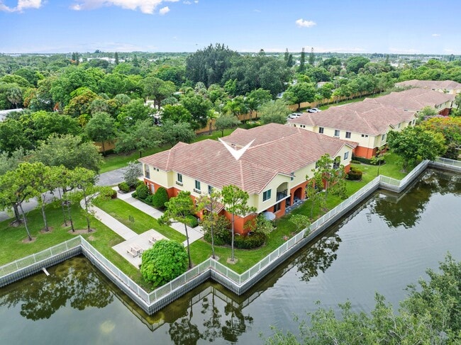 Photo - 63 SE Palermo Unidad 203