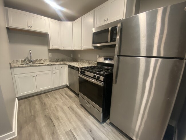 Photo - 218 W King St Unit 2