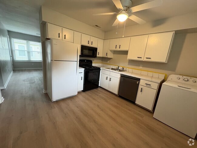 Building Photo - 311 N Oceana Blvd Rental