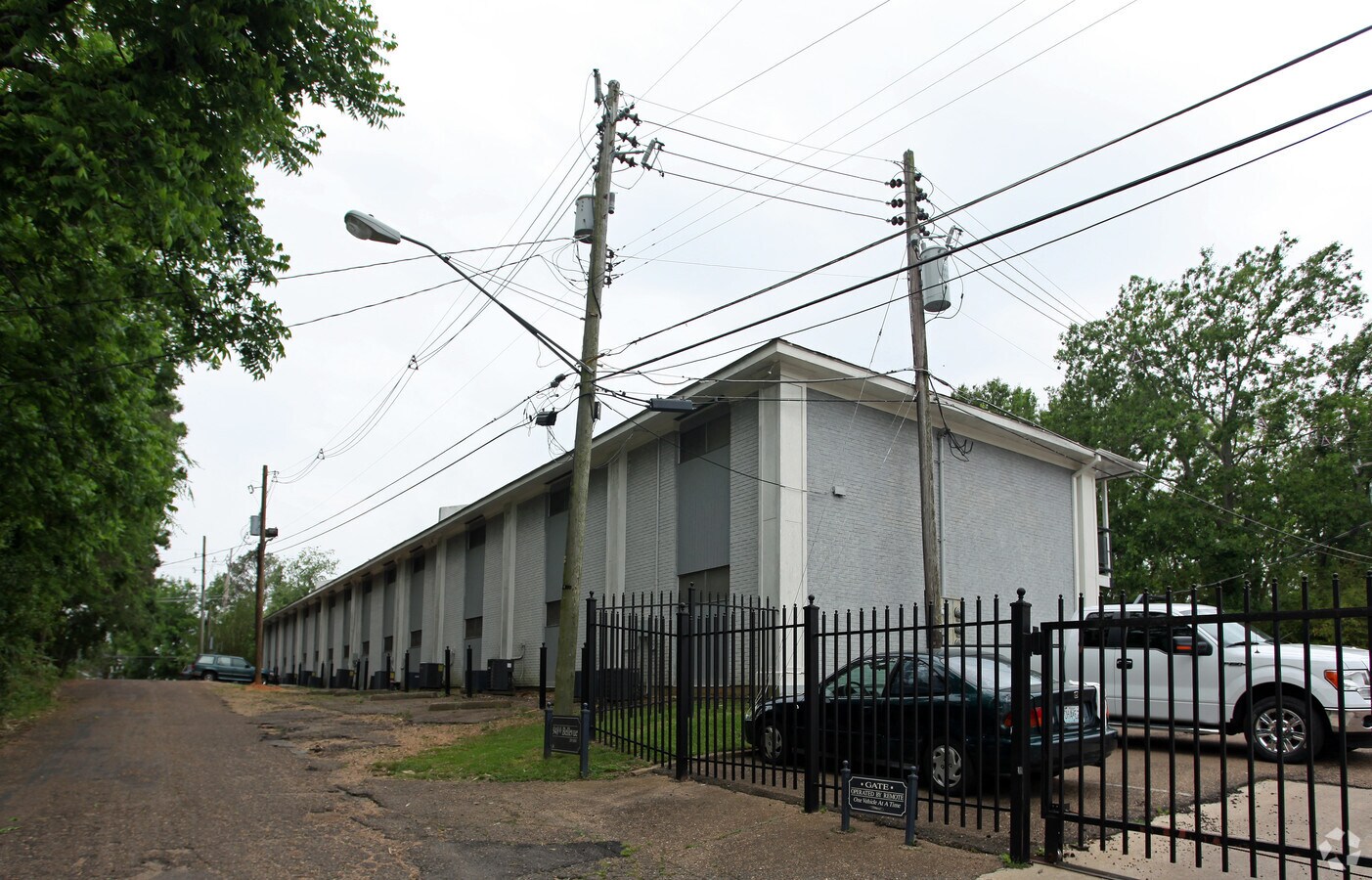 948 Bellevue Pl - 948 Bellevue Pl