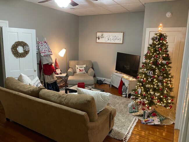 Photo - 206 Front St Unit 2