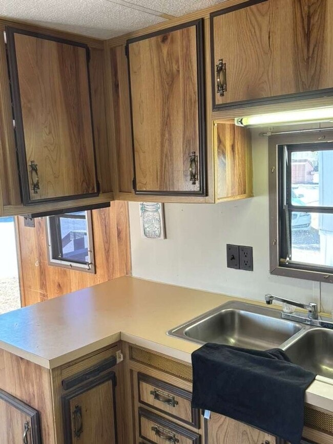 Photo - One bedroom One bath mobile home HBIRD Hallows MHP Unit 11