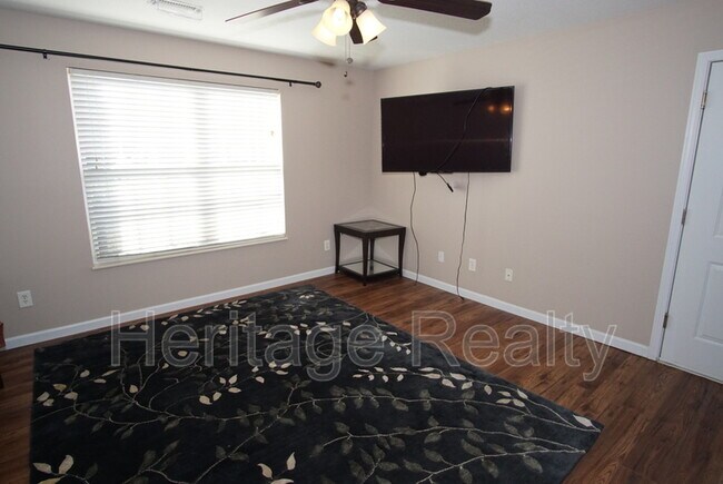 Photo - 4820 Poplar Crest Way