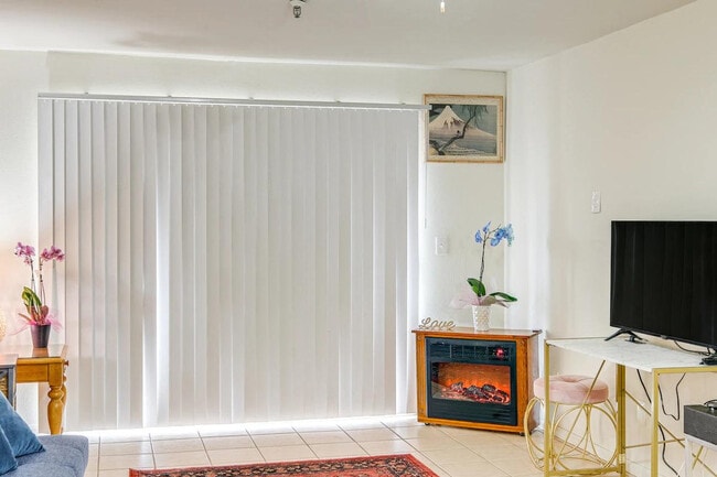 Photo - 4730 Noyes St Unit ID1307735P