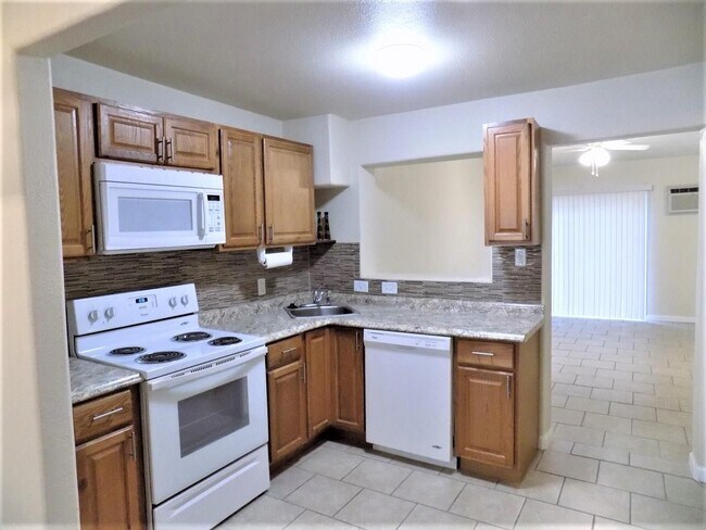 Photo - 1111 3rd Ave N