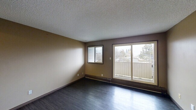 Photo - 5117-5144 44 St Unité 106